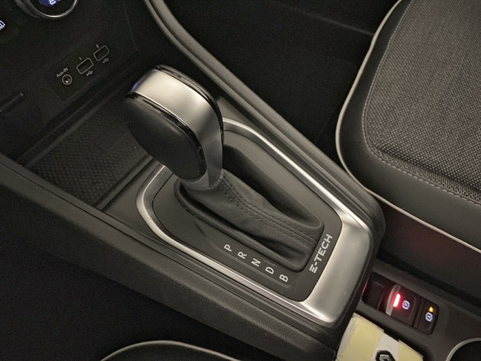 Renault Captur E-TECH PHEV 160 Fast Track 118 kW (160 CV) - 7 Renault Captur E-TECH PHEV 160 Fast Track 118 kW (160 CV) - 7