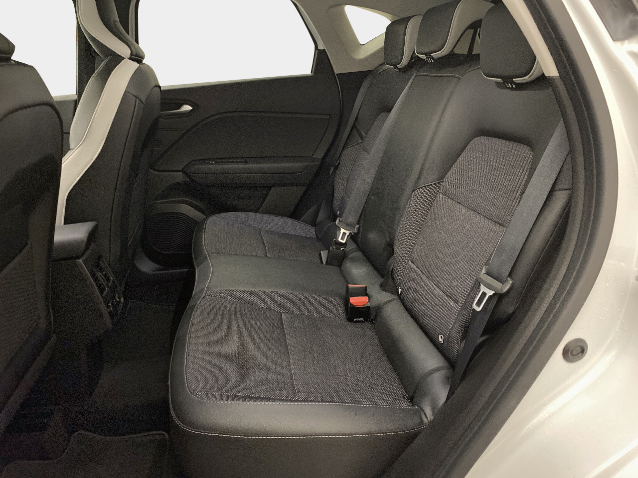 Renault Captur E-TECH PHEV 160 Fast Track 118 kW (160 CV) - 9