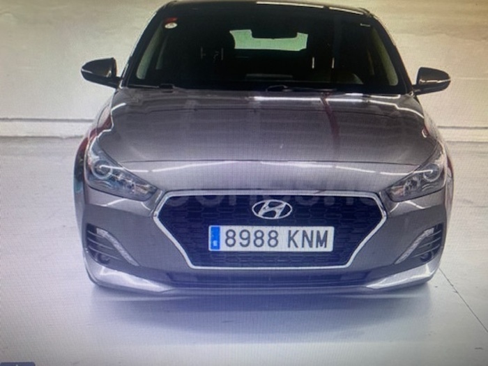 Hyundaii30 1.0 TGDI Go! 88 kW (120 CV) Vehículo usado en Barcelona - 2 Hyundaii30 1.0 TGDI Go! 88 kW (120 CV) Vehículo usado en Barcelona - 2