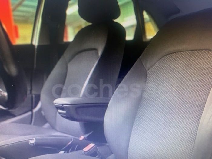 AudiA1 Sportback Adrenalin 1.4 TDI ultra 66 kW (90 CV) Vehículo usado en Barcelona - 4 AudiA1 Sportback Adrenalin 1.4 TDI ultra 66 kW (90 CV) Vehículo usado en Barcelona - 4