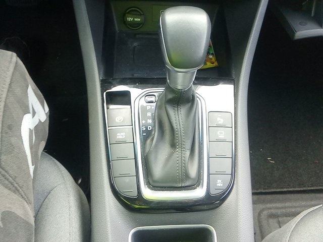 HyundaiIoniq 1.6 GDI PHEV Tecno DT 104 kW (141 CV) Vehículo usado en Barcelona - 2