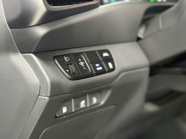 HyundaiIoniq 1.6 GDI PHEV Tecno DT 104 kW (141 CV) Vehículo usado en Barcelona - 16