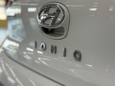 Hyundai Ioniq 1.6 GDI PHEV Tecno DT 104 kW (141 CV) Hyundai Ioniq 1.6 GDI PHEV Tecno DT 104 kW (141 CV)