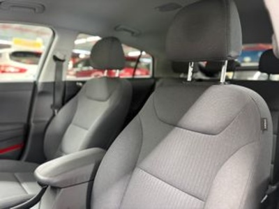 Hyundai Ioniq 1.6 GDI PHEV Tecno DT 104 kW (141 CV) Hyundai Ioniq 1.6 GDI PHEV Tecno DT 104 kW (141 CV)