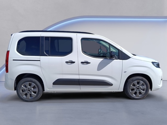 Opel Combo Combi 1.5 Td S/S 74 kW (100 CV) KM0 en Las Palmas - 7 Opel Combo Combi 1.5 Td S/S 74 kW (100 CV) KM0 en Las Palmas - 7