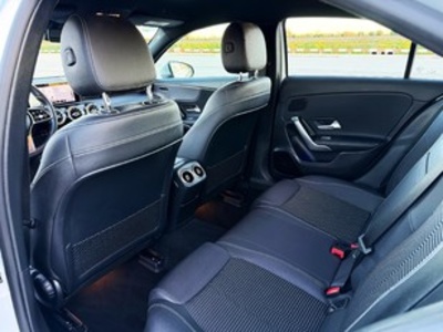 Mercedes-Benz Clase A 200 Sedán 120 kW (163 CV) Mercedes-Benz Clase A 200 Sedán 120 kW (163 CV)