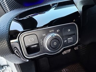 Mercedes-Benz Clase A 200 Sedán 120 kW (163 CV)