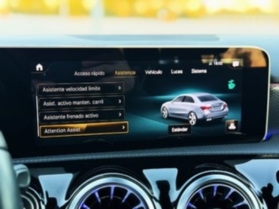 Mercedes-Benz Clase A 200 Sedán 120 kW (163 CV) Mercedes-Benz Clase A 200 Sedán 120 kW (163 CV)