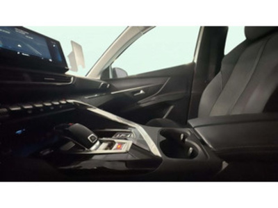 Peugeot 3008 BlueHDI 130 S&S Allure EAT8 96 kW (130 CV) Peugeot 3008 BlueHDI 130 S&S Allure EAT8 96 kW (130 CV)