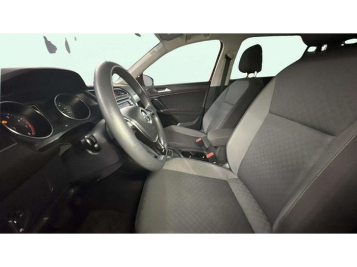 VolkswagenTiguan Sport 2.0 TSI 4Motion 132 kW (180 CV) DSG Vehículo usado en Barcelona - 13 VolkswagenTiguan Sport 2.0 TSI 4Motion 132 kW (180 CV) DSG Vehículo usado en Barcelona - 13