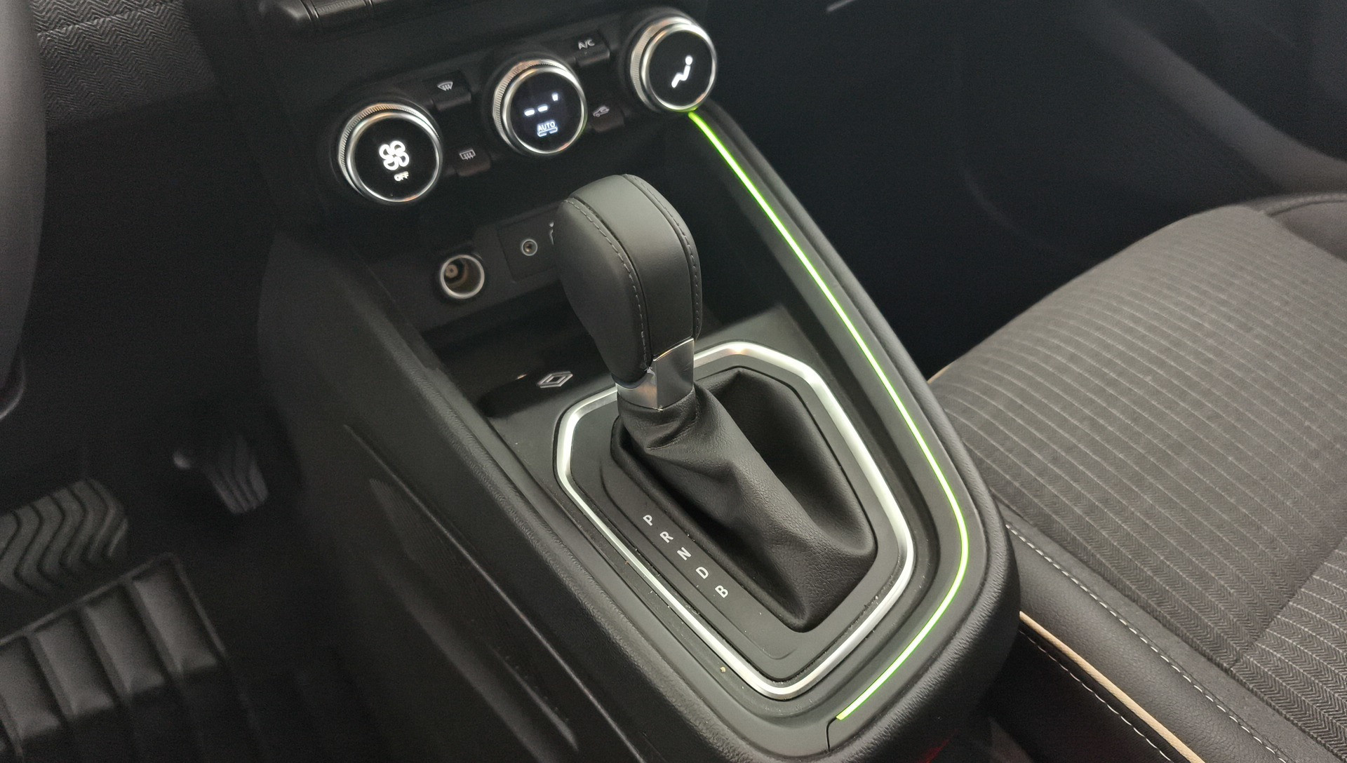 Renault Clio Techno E-Tech full Híbrido 105 kW (143 CV) - 24