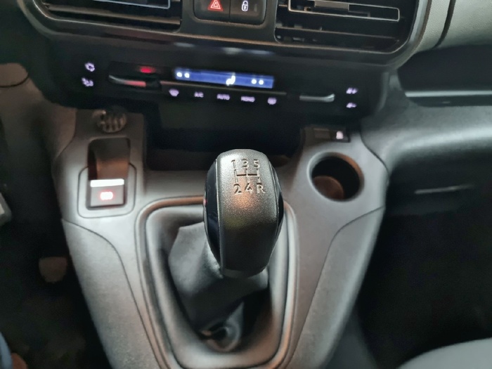 Peugeot Rifter BlueHDi 100 Active Standard 73 kW (100 CV) - 7 Peugeot Rifter BlueHDi 100 Active Standard 73 kW (100 CV) - 7