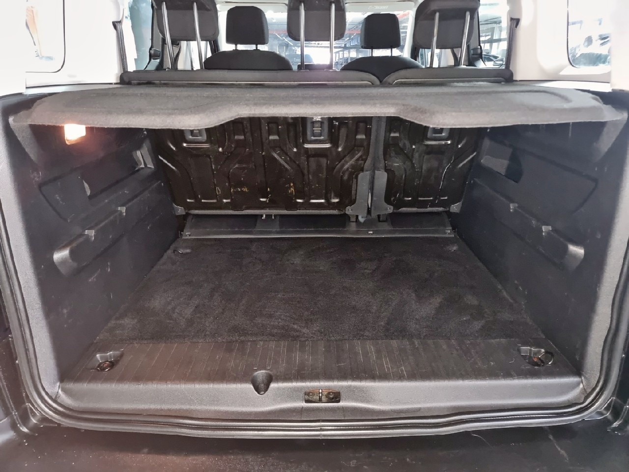 Peugeot Rifter BlueHDi 100 Active Standard 73 kW (100 CV) - 12