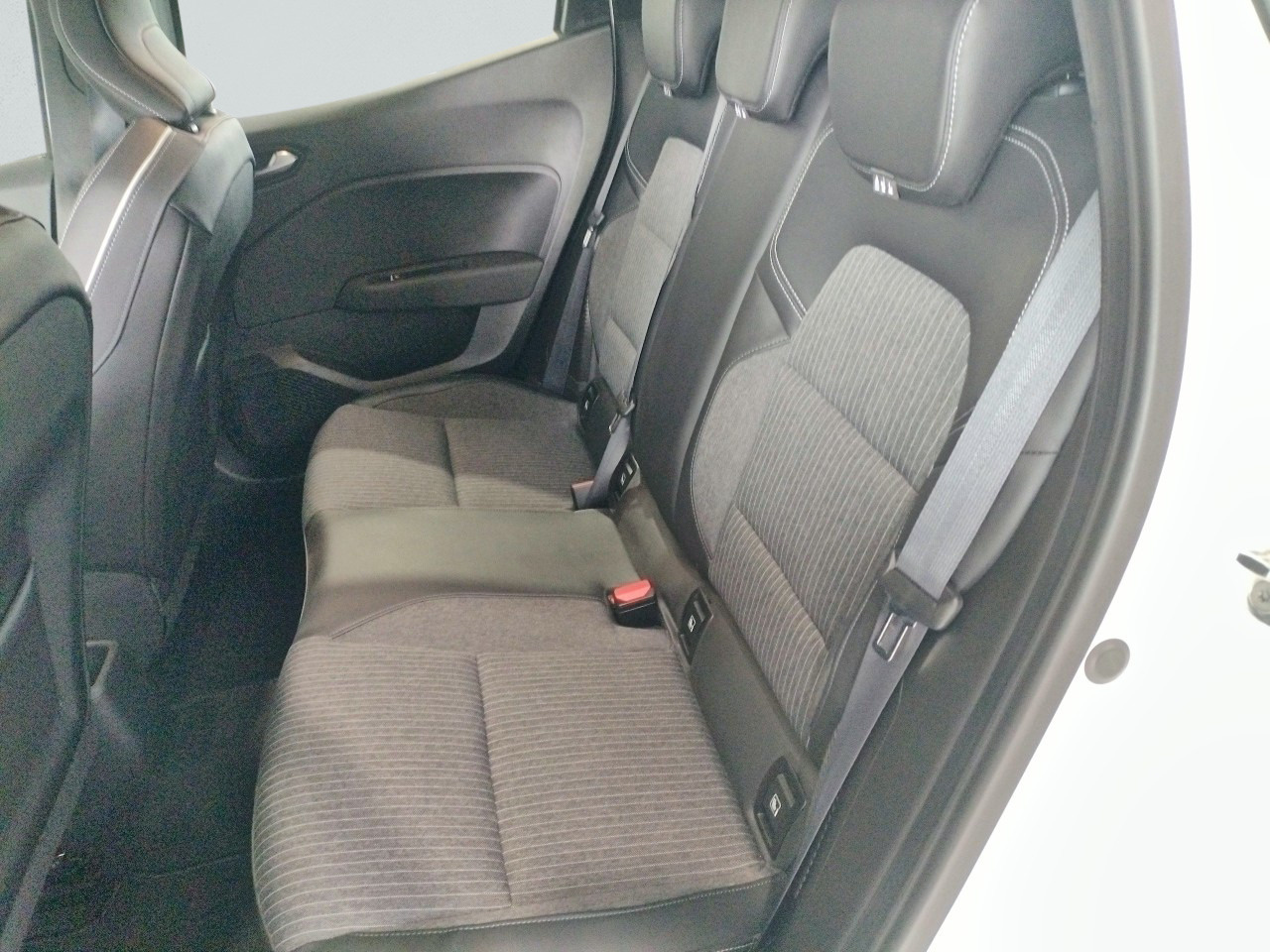 Renault Clio Zen E-Tech Híbrido 103 kW (140 CV) - 8