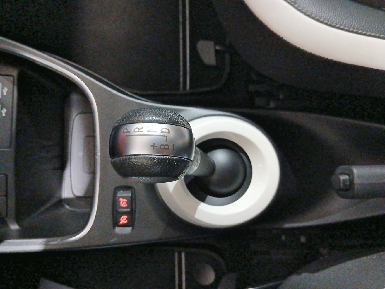 Renault Twingo Zen R80 batería 20kWh 60 kW (82 CV) - 7