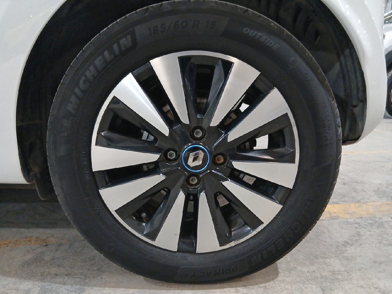 Renault Twingo Zen R80 batería 20kWh 60 kW (82 CV) - 10