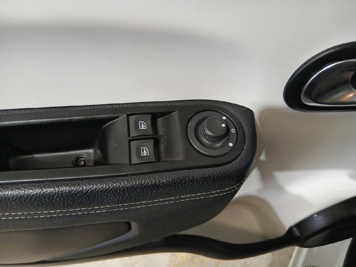 Renault Twingo Zen R80 batería 20kWh 60 kW (82 CV) - 14 Renault Twingo Zen R80 batería 20kWh 60 kW (82 CV) - 14