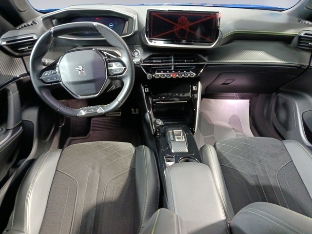 Peugeot e-2008 Eléctrico GT Pack 100 kW (136 CV) Vehículo usado en Las Palmas - 9