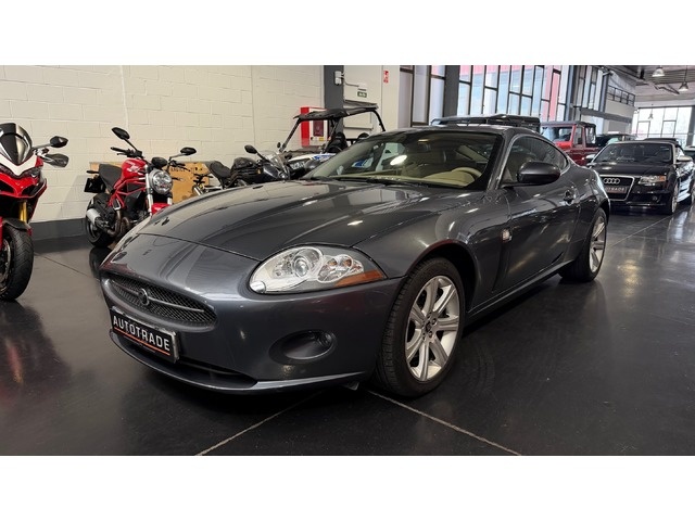 JaguarXK 4.2 Coupe XK8 219 kW (298 CV)