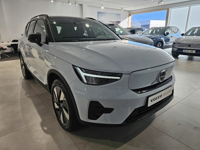 Volvo XC40 Eléctrico Single Extended Recharge Core 185 kW (252 CV) Vehículo usado en Las Palmas - 2