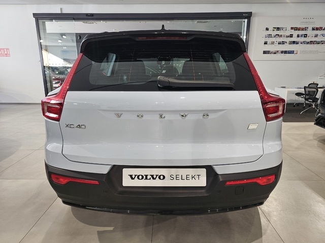 Volvo XC40 Eléctrico Single Extended Recharge Core 185 kW (252 CV) Vehículo usado en Las Palmas - 6