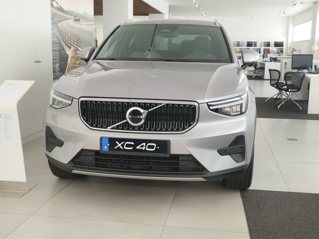 Volvo XC40 B3 G Core Auto 120 kW (163 CV) KM0 en Las Palmas - 8