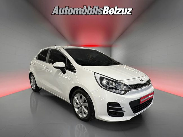 KiaRio 1.2 CVVT Concept 62 kW (84 CV) Vehículo usado en Barcelona - 3