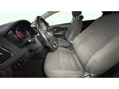 Kia Rio 1.2 CVVT Concept 62 kW (84 CV) Kia Rio 1.2 CVVT Concept 62 kW (84 CV)