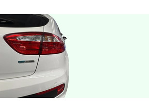 Kia Rio 1.2 CVVT Concept 62 kW (84 CV)