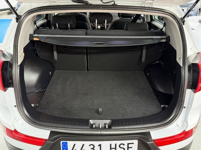 KiaSportage 1.6 GDI Concept 4x2 99 kW (135 CV) Vehículo usado en Barcelona - 10