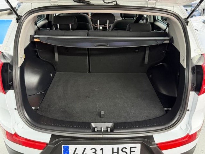 KiaSportage 1.6 GDI Concept 4x2 99 kW (135 CV) Vehículo usado en Barcelona - 10 KiaSportage 1.6 GDI Concept 4x2 99 kW (135 CV) Vehículo usado en Barcelona - 10