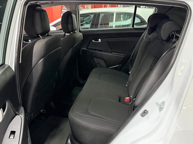 KiaSportage 1.6 GDI Concept 4x2 99 kW (135 CV) Vehículo usado en Barcelona - 11