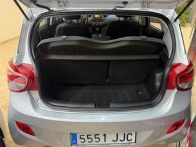 Hyundai i10 1.2 Black Line 64 kW (87 CV) Hyundai i10 1.2 Black Line 64 kW (87 CV)