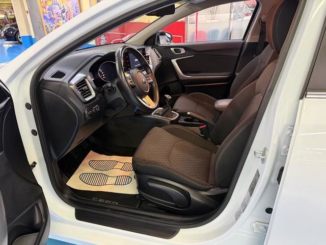 KiaCeed 1.0 T-GDi Concept 88 kW (120 CV) Vehículo usado en Barcelona - 11