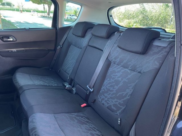 Peugeot3008 2.0 HDI FAP Sport Pack 110 kW (150 CV) Vehículo usado en Barcelona - 13 Peugeot3008 2.0 HDI FAP Sport Pack 110 kW (150 CV) Vehículo usado en Barcelona - 13