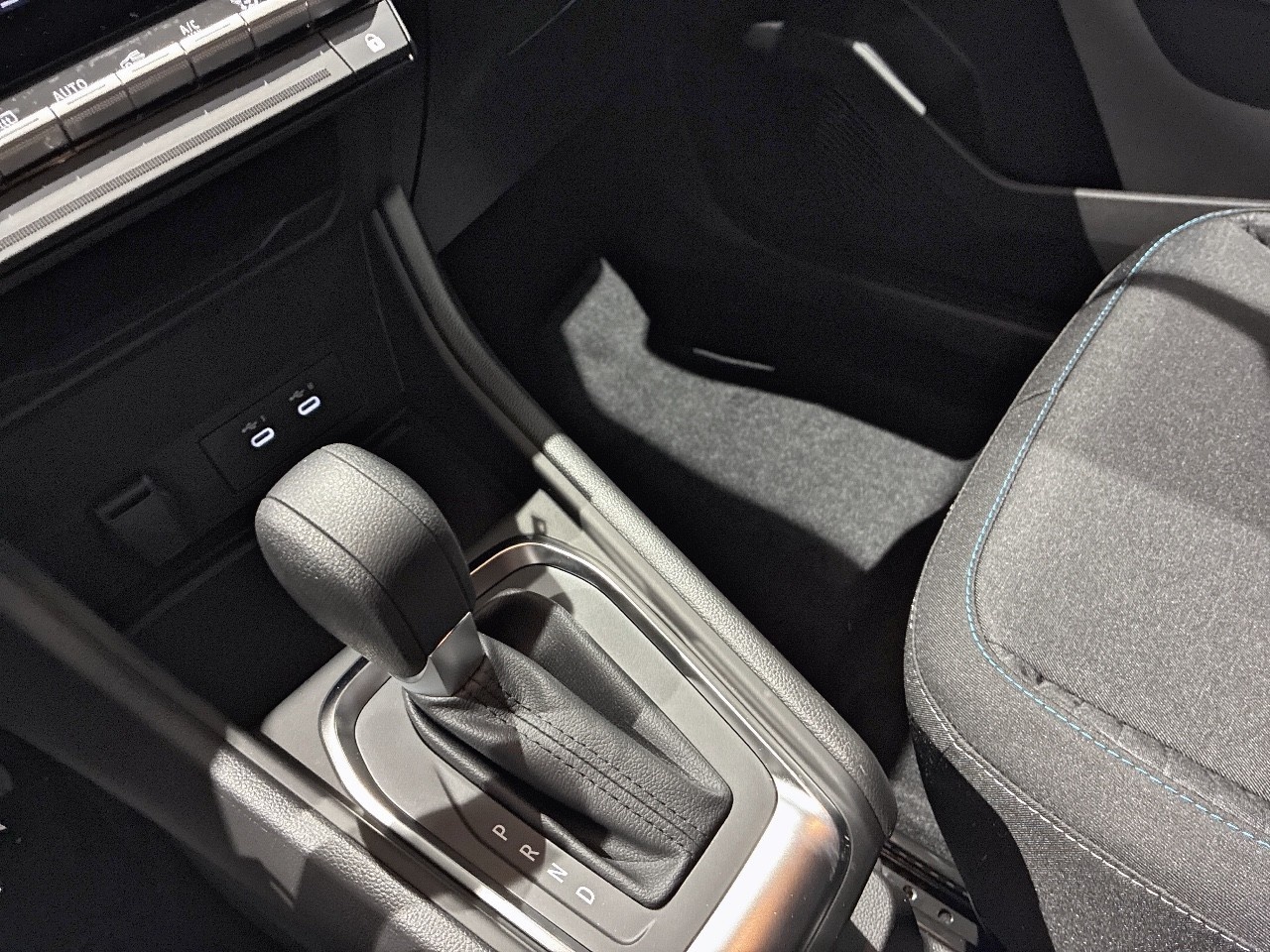 Renault Captur Evolution TCE 160 Mild Hybrid 118 kW (160 CV) EDC - 7