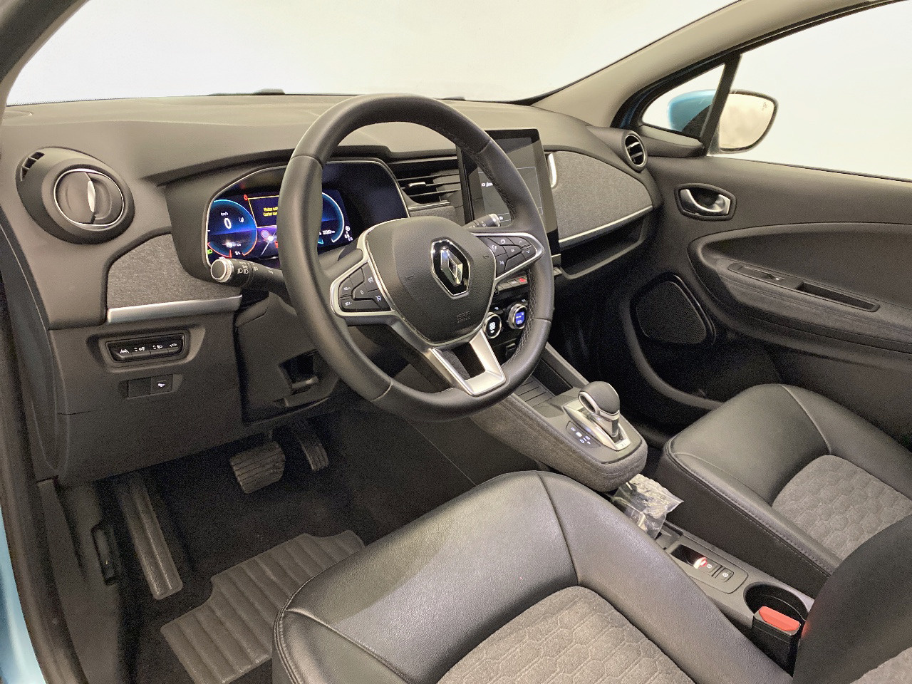 Renault Zoe Zen R135 50kWh Bateria 99 kW (135 CV) - 4