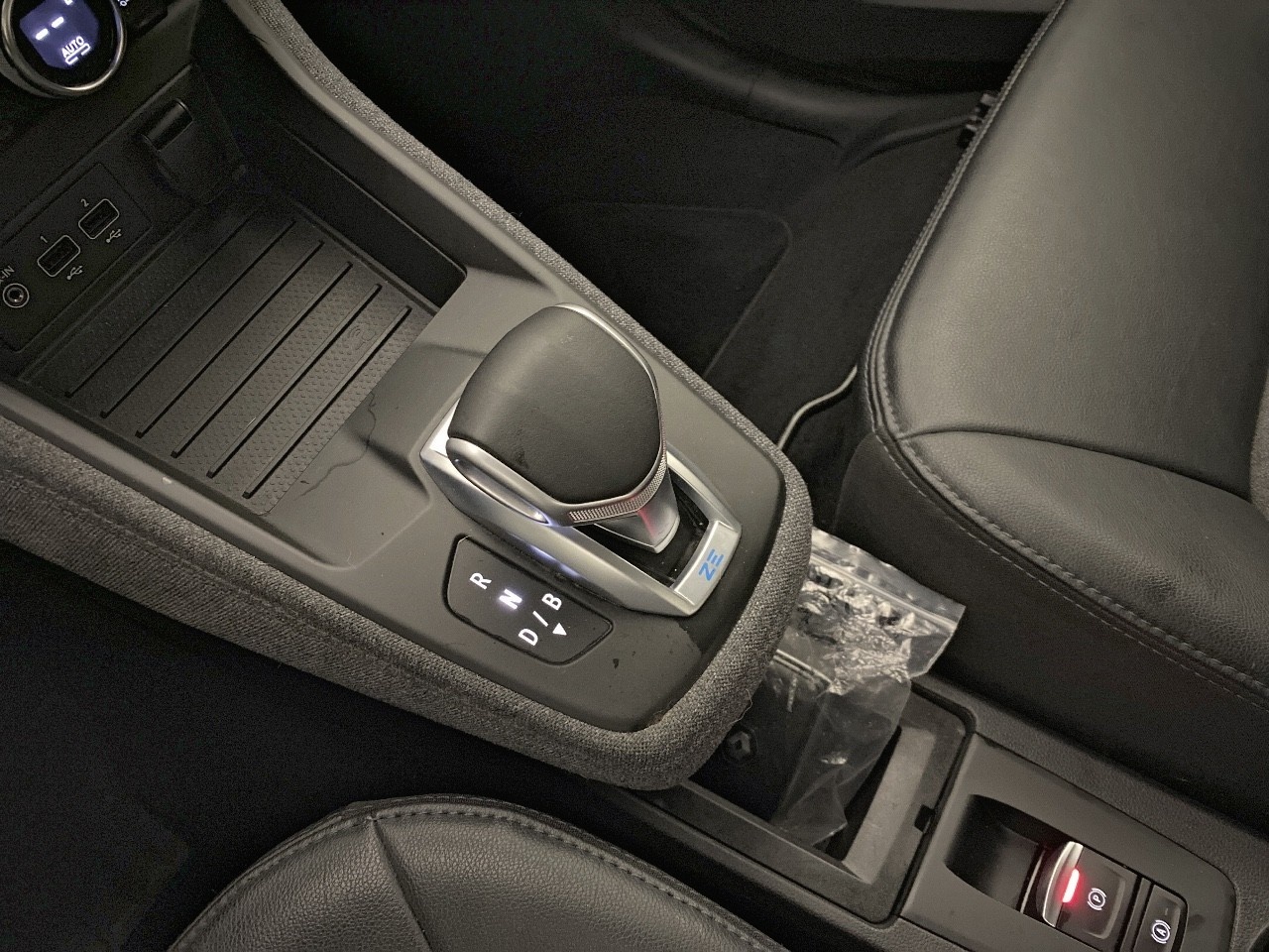 Renault Zoe Zen R135 50kWh Bateria 99 kW (135 CV) - 7