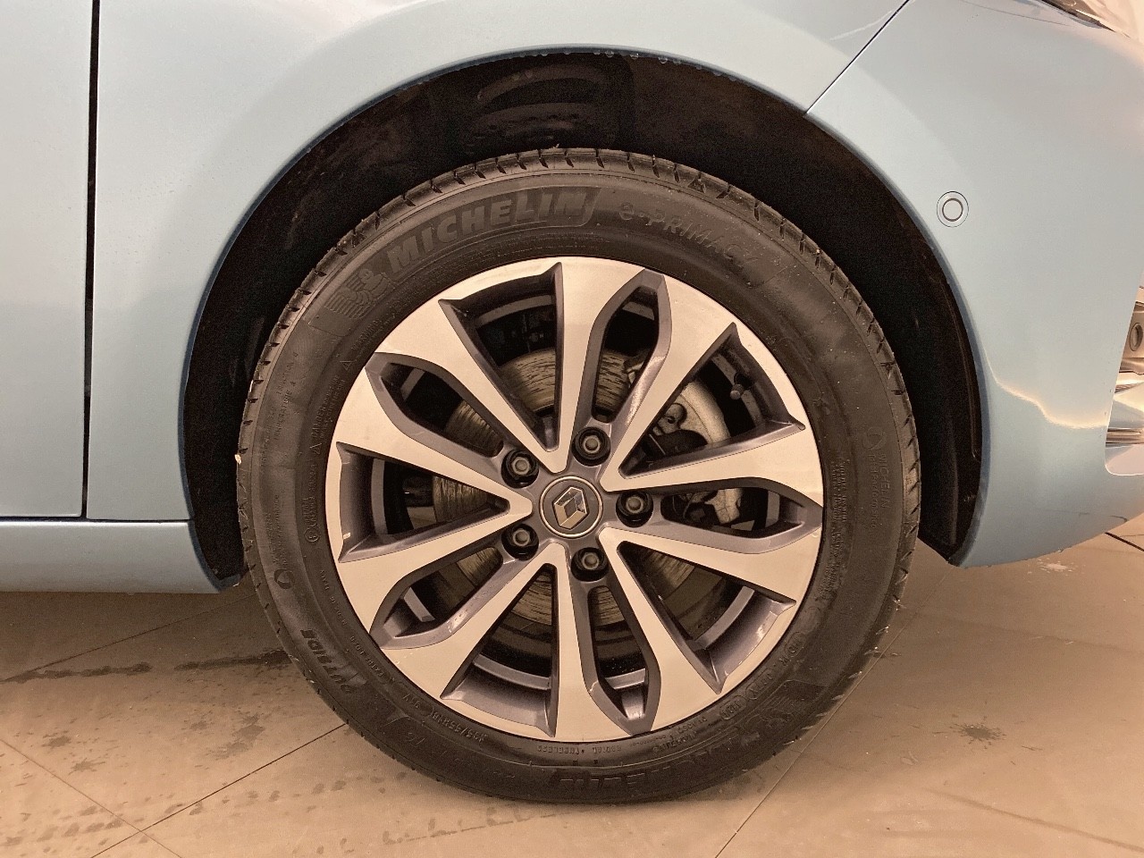 Renault Zoe Zen R135 50kWh Bateria 99 kW (135 CV) - 10