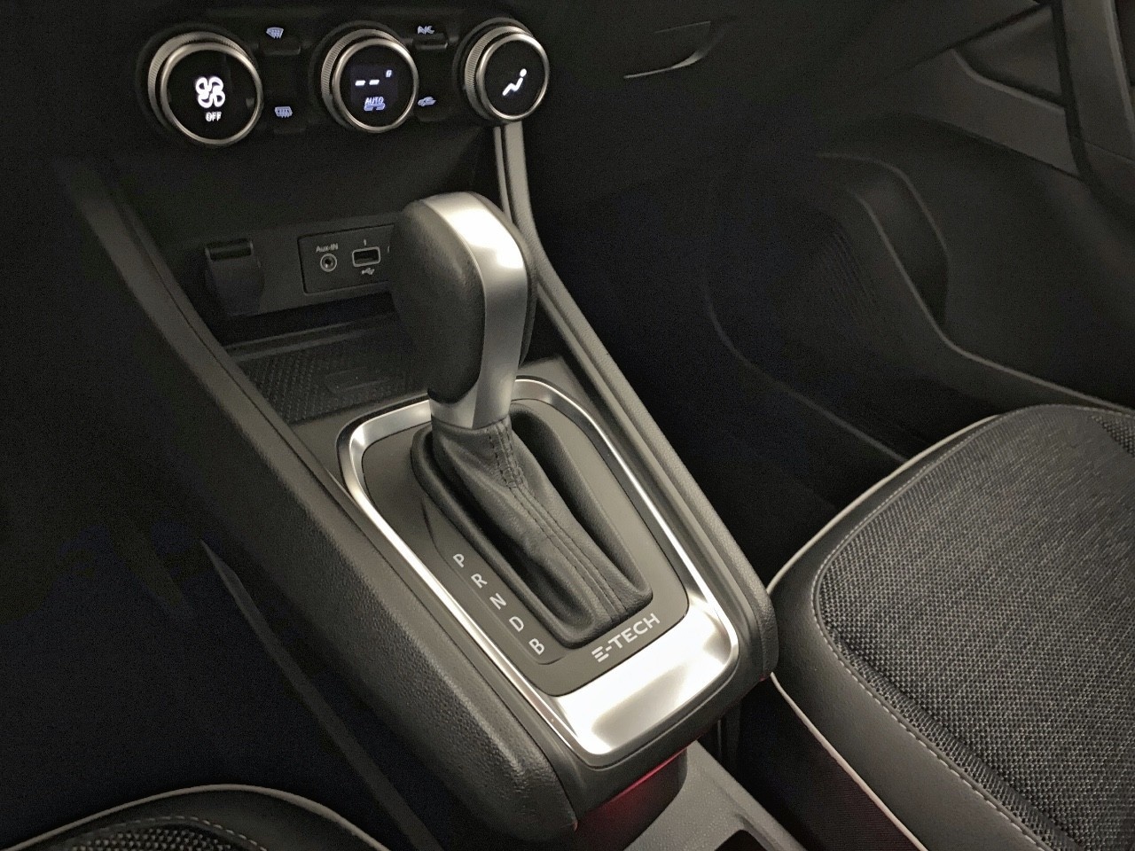 Renault Captur Techno Fast Track E-Tech híbrido 107 kW (145 CV) - 7