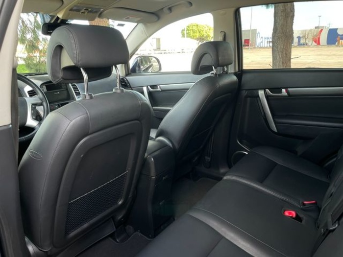ChevroletCaptiva 3.2 V6 24V LTX 7 Plazas Auto 169 kW (230 CV) Vehículo usado en Barcelona - 14 ChevroletCaptiva 3.2 V6 24V LTX 7 Plazas Auto 169 kW (230 CV) Vehículo usado en Barcelona - 14