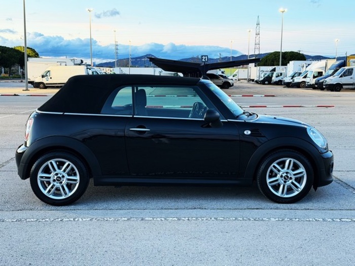 MINIMINI Cabrio One 72 kW (98 CV) Vehículo usado en Barcelona - 9 MINIMINI Cabrio One 72 kW (98 CV) Vehículo usado en Barcelona - 9