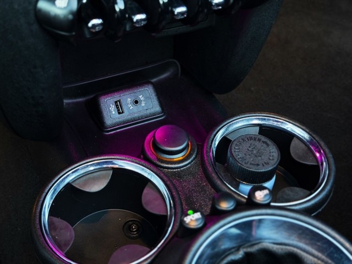 MINIMINI Cabrio One 72 kW (98 CV) Vehículo usado en Barcelona - 24 MINIMINI Cabrio One 72 kW (98 CV) Vehículo usado en Barcelona - 24