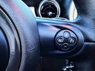 MINI MINI Cabrio One 72 kW (98 CV)