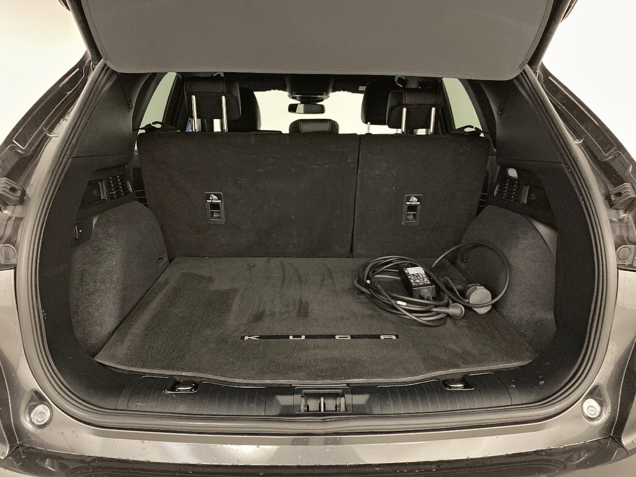 Ford Kuga 2.5 Duratec PHEV ST-Line X Auto 165 kW (225 CV) - 12