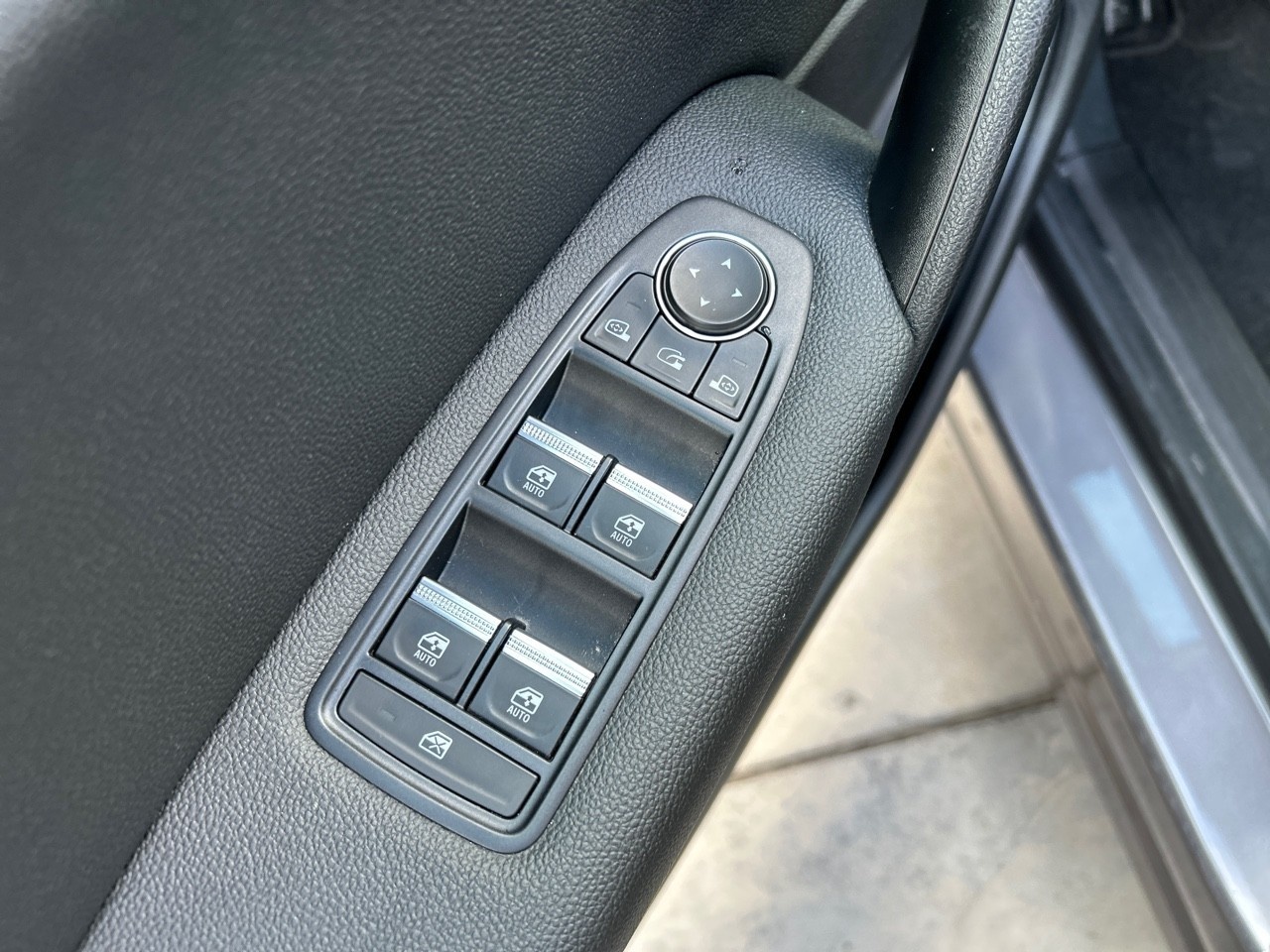 Renault Captur Zen E-TECH Híbrido enchufable 118 kW (160 CV) - 13