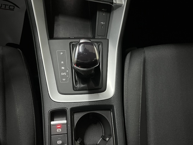 AudiQ3 Advanced 35 TDI 110 kW (150 CV) S tronic Vehículo usado en Barcelona - 27