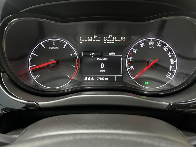 OpelCorsa 1.4 GLP Design Line 66 kW (90 CV) Vehículo usado en Barcelona - 20