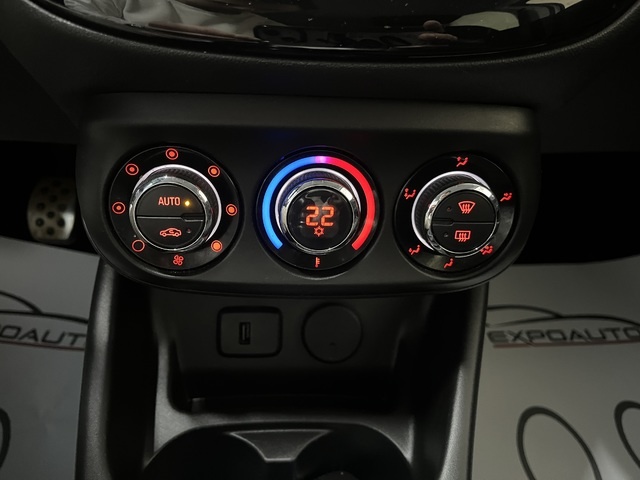 OpelCorsa 1.4 GLP Design Line 66 kW (90 CV) Vehículo usado en Barcelona - 23