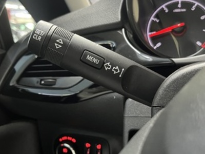 Opel Corsa 1.4 GLP Design Line 66 kW (90 CV) Opel Corsa 1.4 GLP Design Line 66 kW (90 CV)